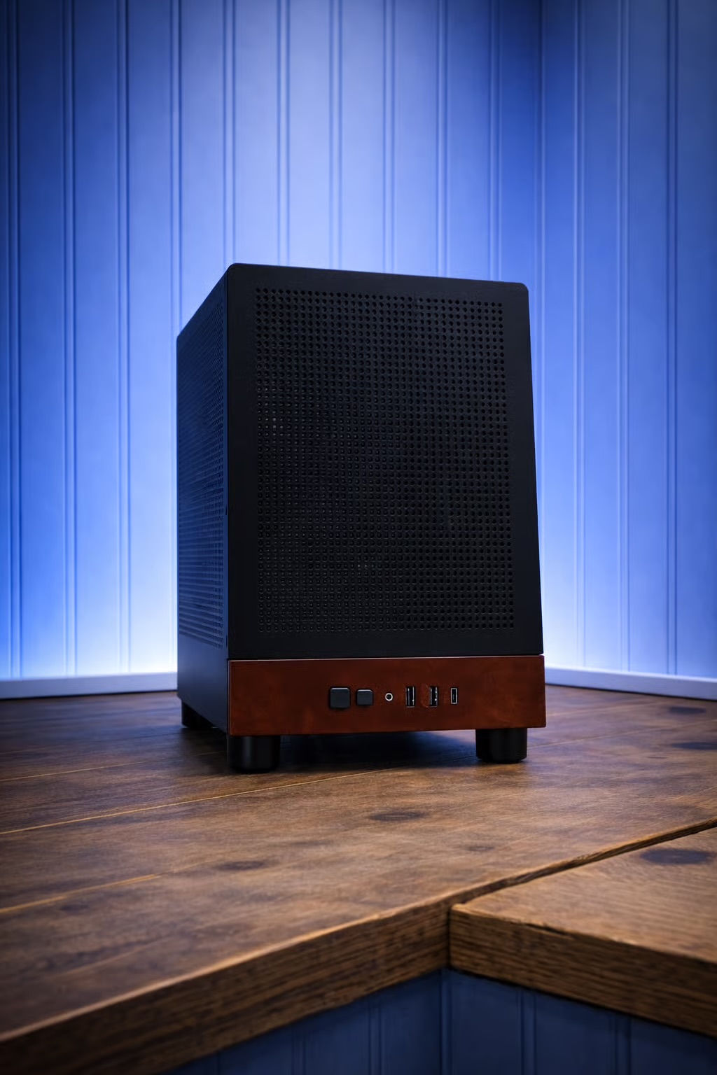 BLACK THUNDER V2 9070XT/ 7700/5TB storage/32G DDR5/850W B+ PSU/B650 shipping included for lower 48