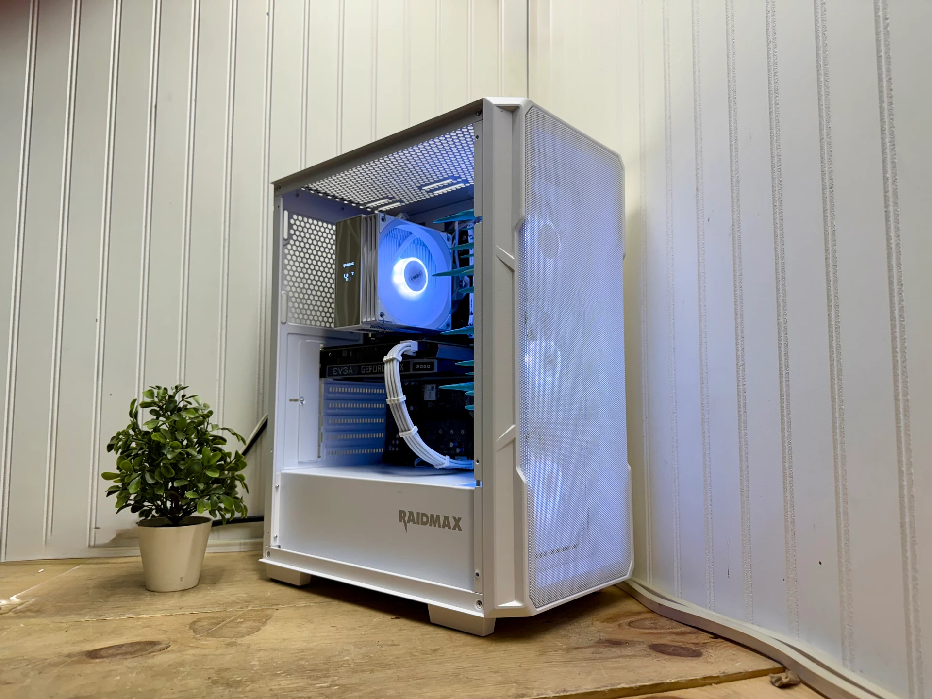 ARCTIC 5500/2060/32g ddr4/1 TB NVME/700watt psu/cooler with cpu temp