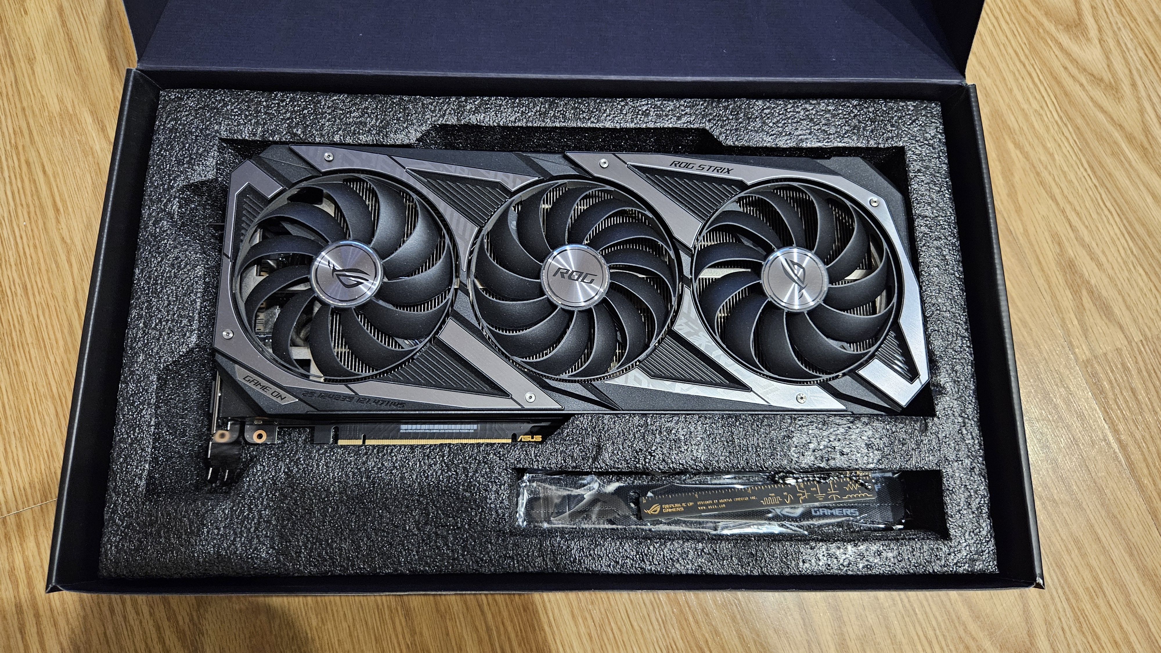 ASUS ROG STRIX RTX 3070TI 8GB GDDR6X